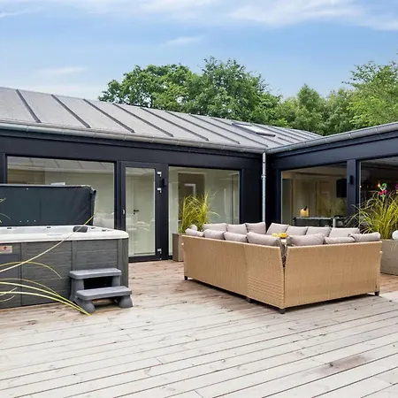 Hana - 800m From The Sea By Interhome Holiday home Glesborg
