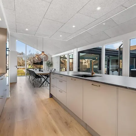 Hana - 1-8km From The Sea By Interhome *